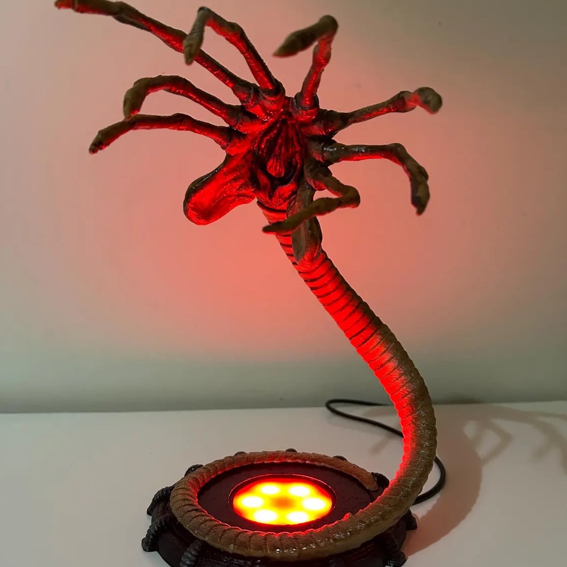 Alien Facehugger Lamp Nachtlam - Halloween Party Supplies recensie en prijs
